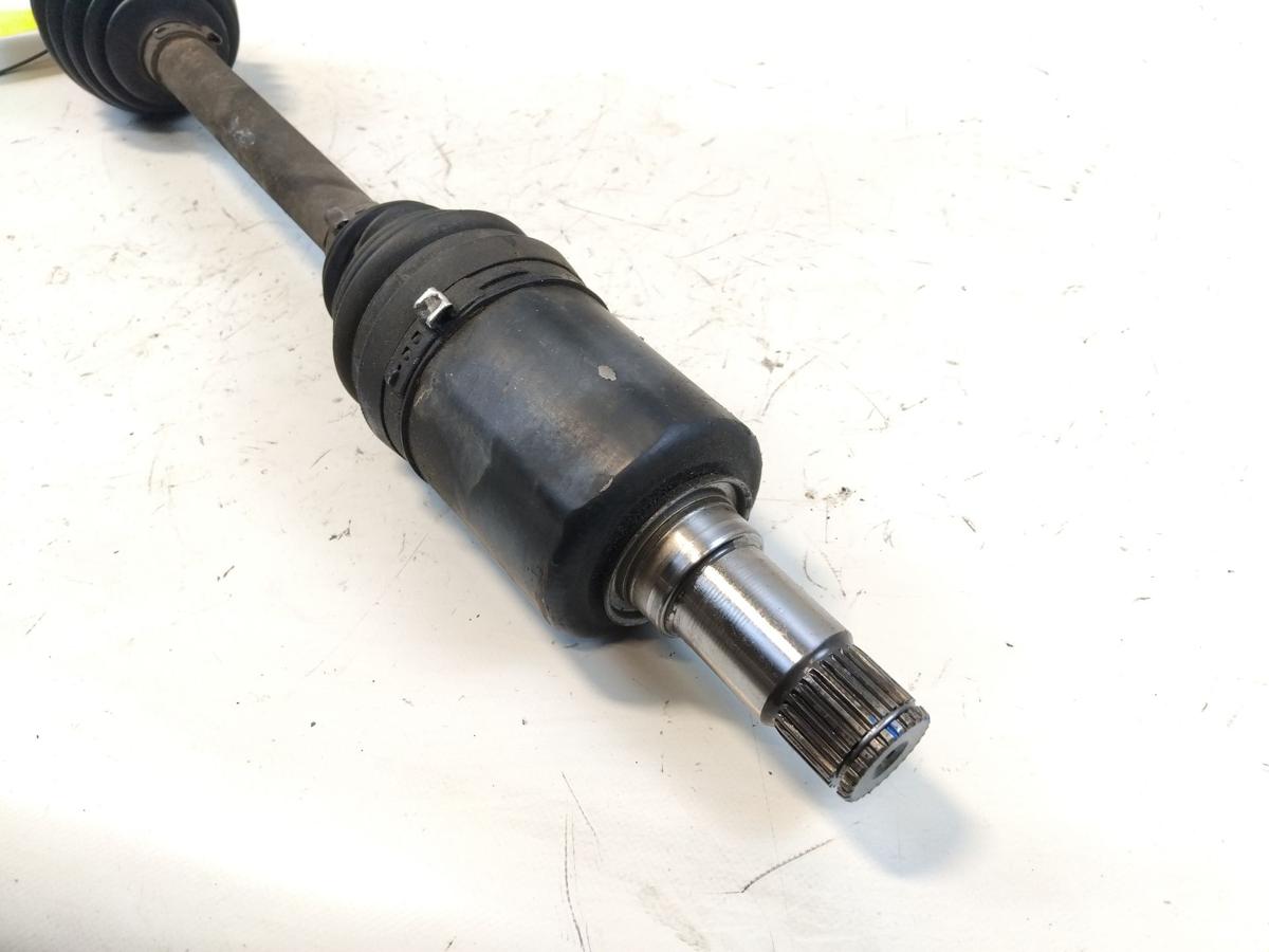 Mercedes A Klasse W169 orig Antriebswelle vorn links 1.7 85kw Automatik BJ2006