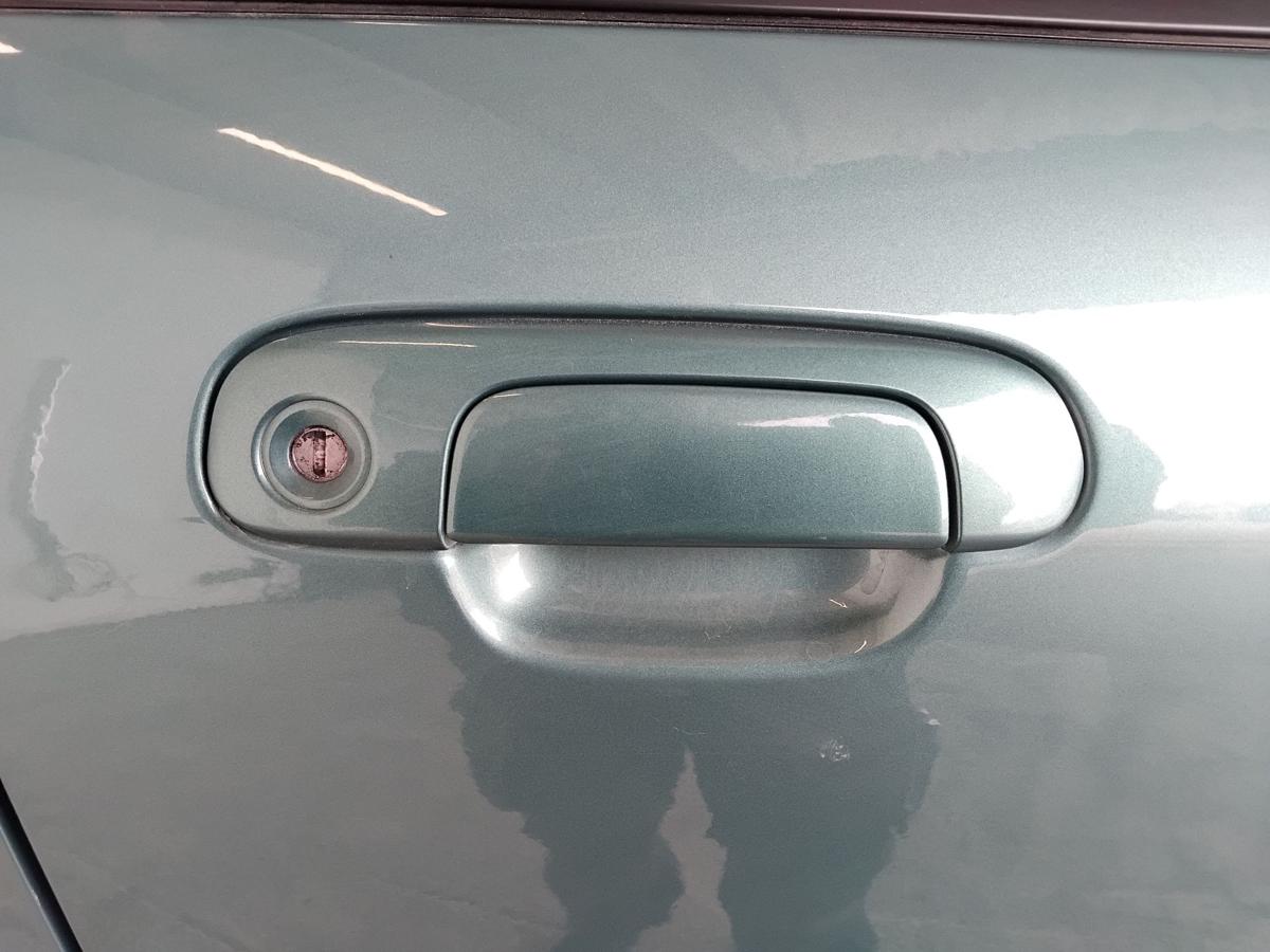 Mazda 323 BJ T&uuml;r vorn rechts Beifahrert&uuml;r 23G orient green pearl BJ2001 5-t&uuml;rig