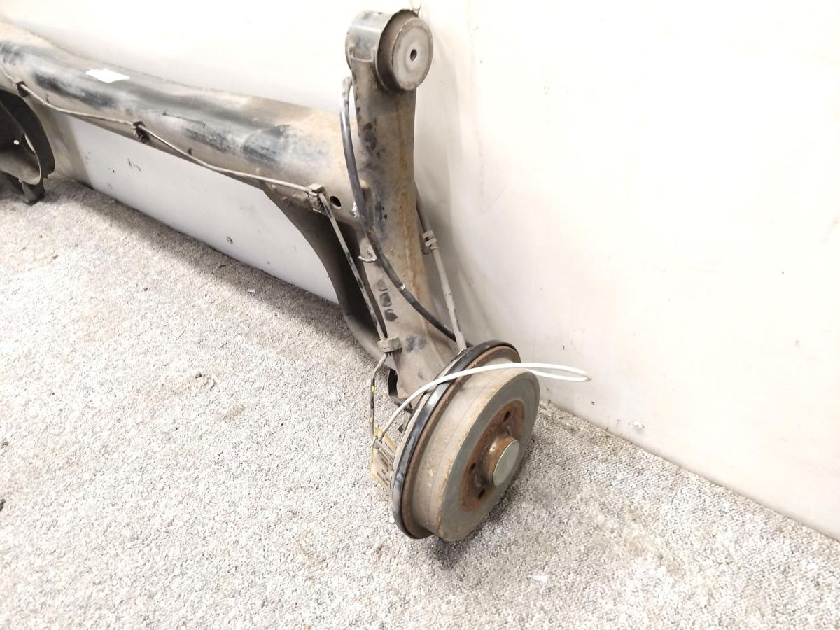 VW Up Hinterachse komplett trommelgebremst mit ABS 1.0 44kw BJ2018