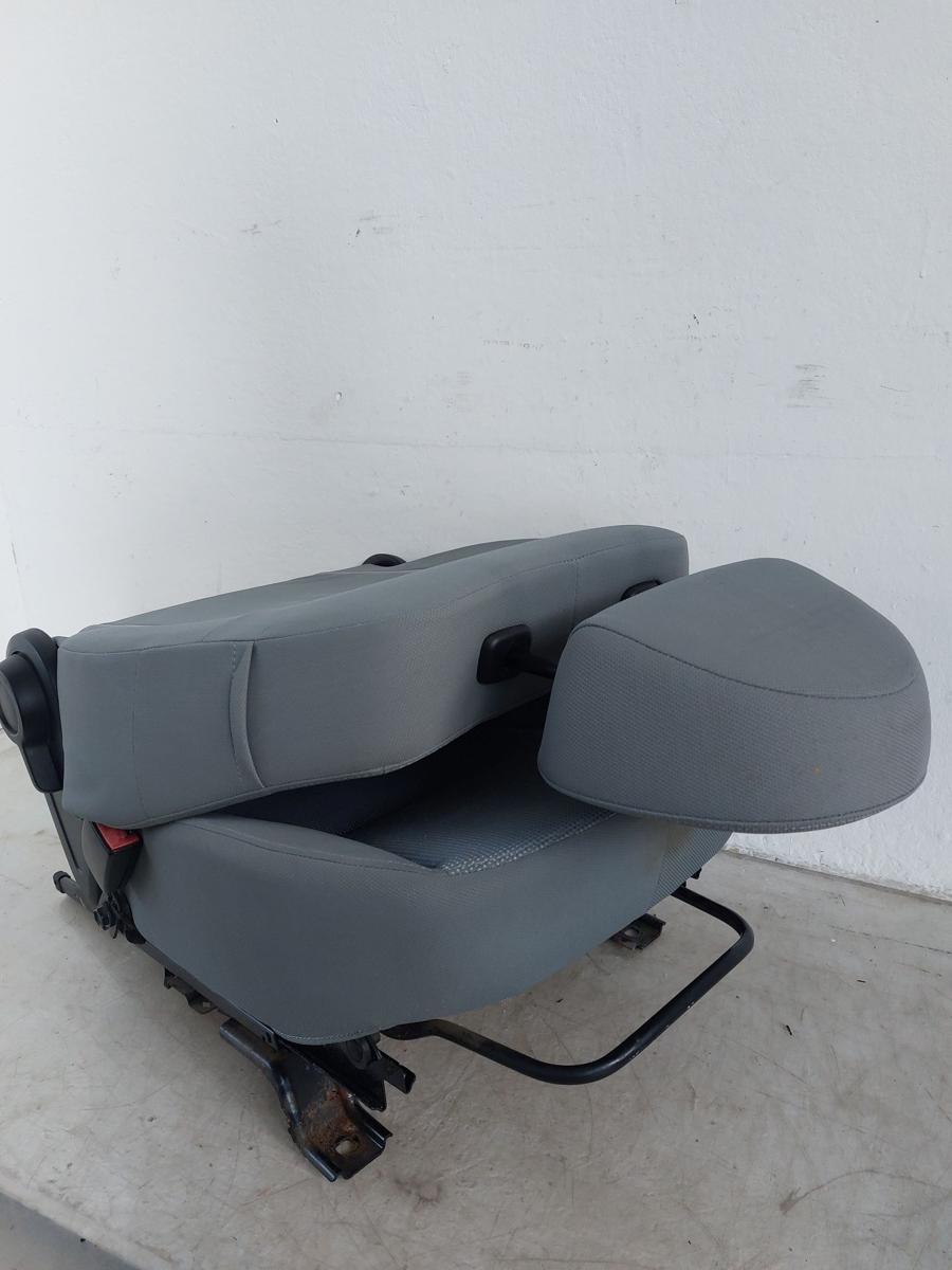 Mitsubishi Colt CZC Cabrio Sitz vorn links Fahrersitz Stoff hellgrau
