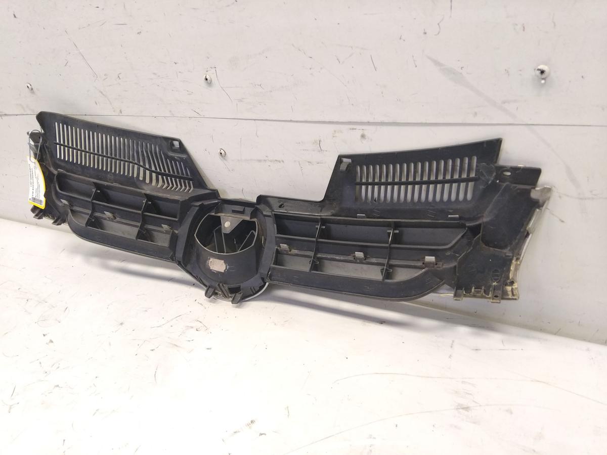 VW Golf 5 1K original K&uuml;hlergrill reflexsilbermetallic LA7W mit Emblem Bj.2004