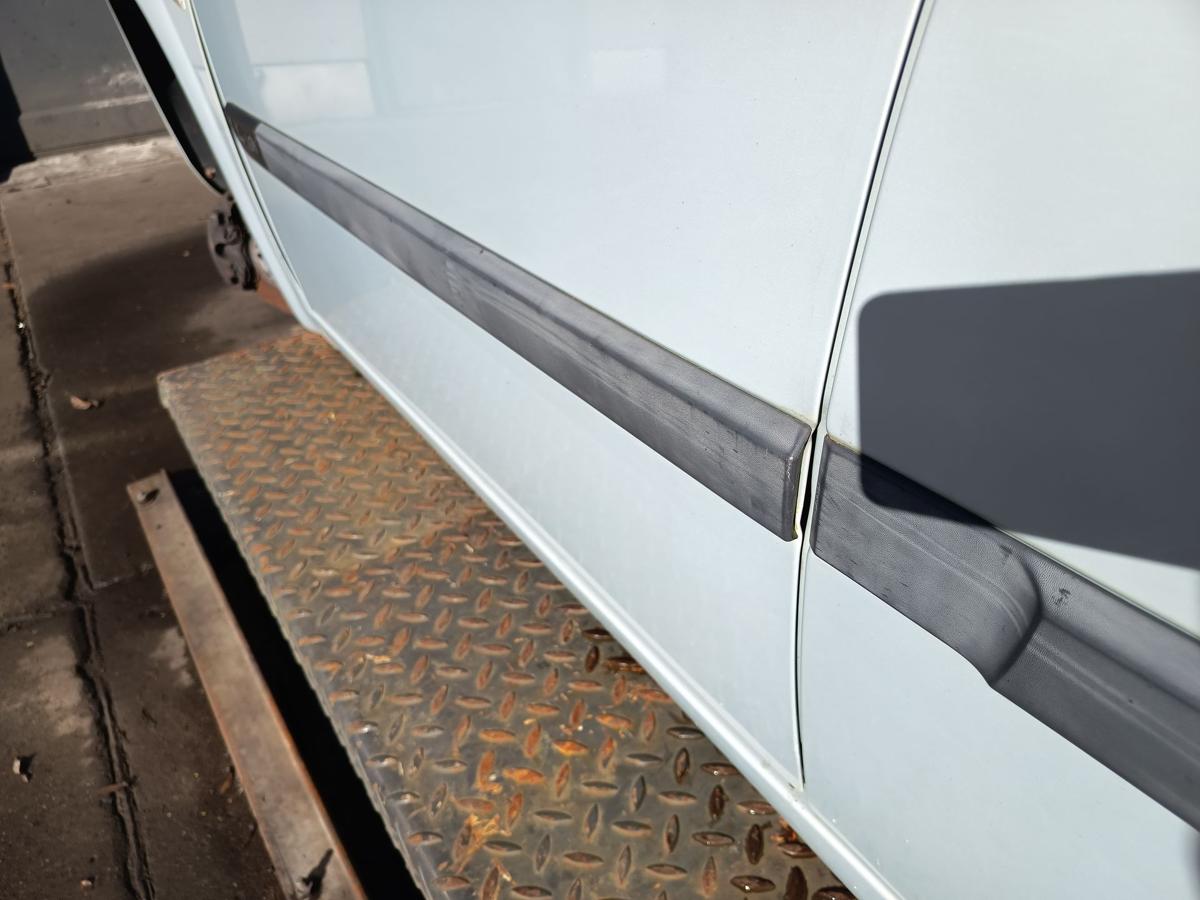 Renault Megane II original T&uuml;r vorn links Fahrer NV632 Gris Boreal Bj 2004