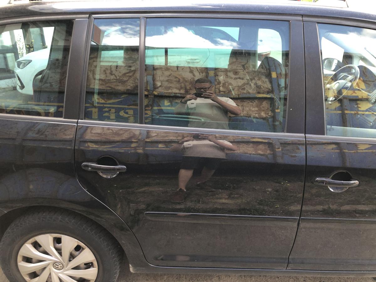 VW Touran 1T 1T1 T&uuml;r hinten rechts Fondt&uuml;r im Rohbau LC9X Deep Black Perl