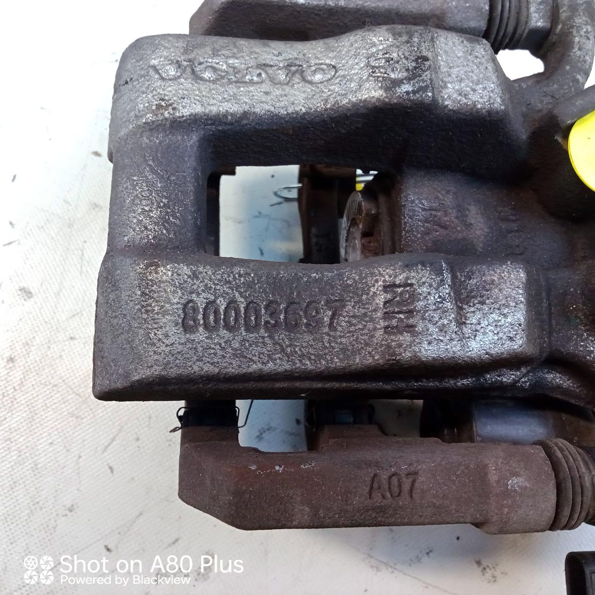 Volvo EX30 original Bremssattel Hinterachse rechts mit Tr&auml;ger Bj.2024
