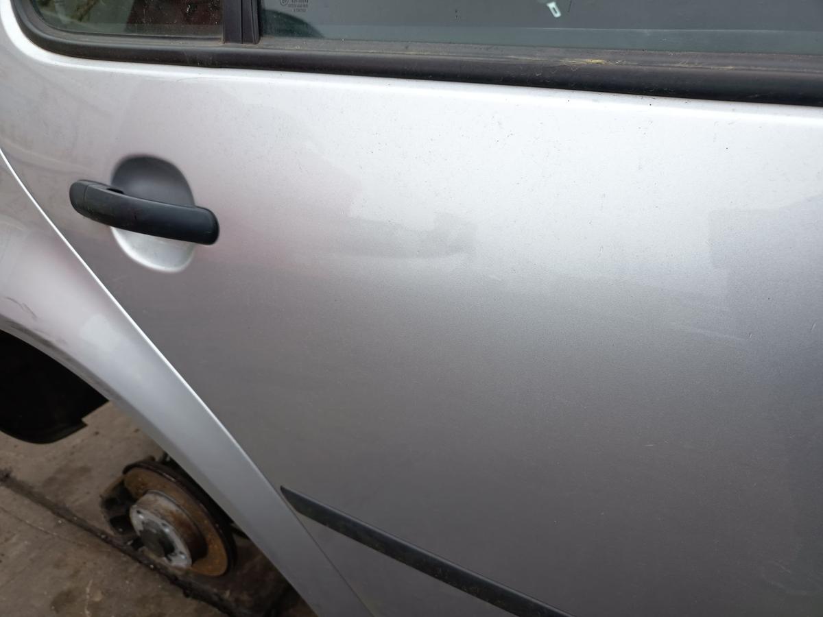 VW Golf IV original T&uuml;r hinten rechts LA7W Reflexsilber Baujahr 2002