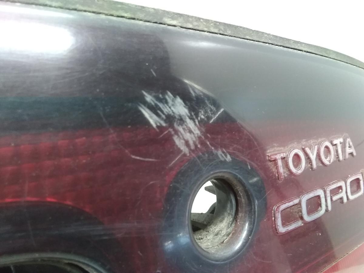 Toyota Corolla E10 Liftback original Leuchtband Heckblende