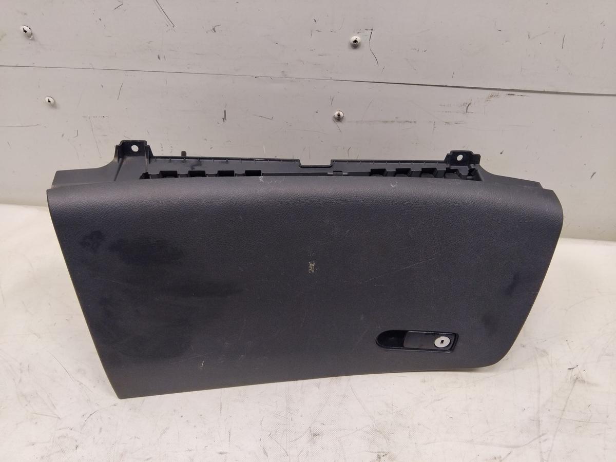Mercedes Benz Vito 447 original Handschuhkasten Handschuhfach schwarz Bj.2014