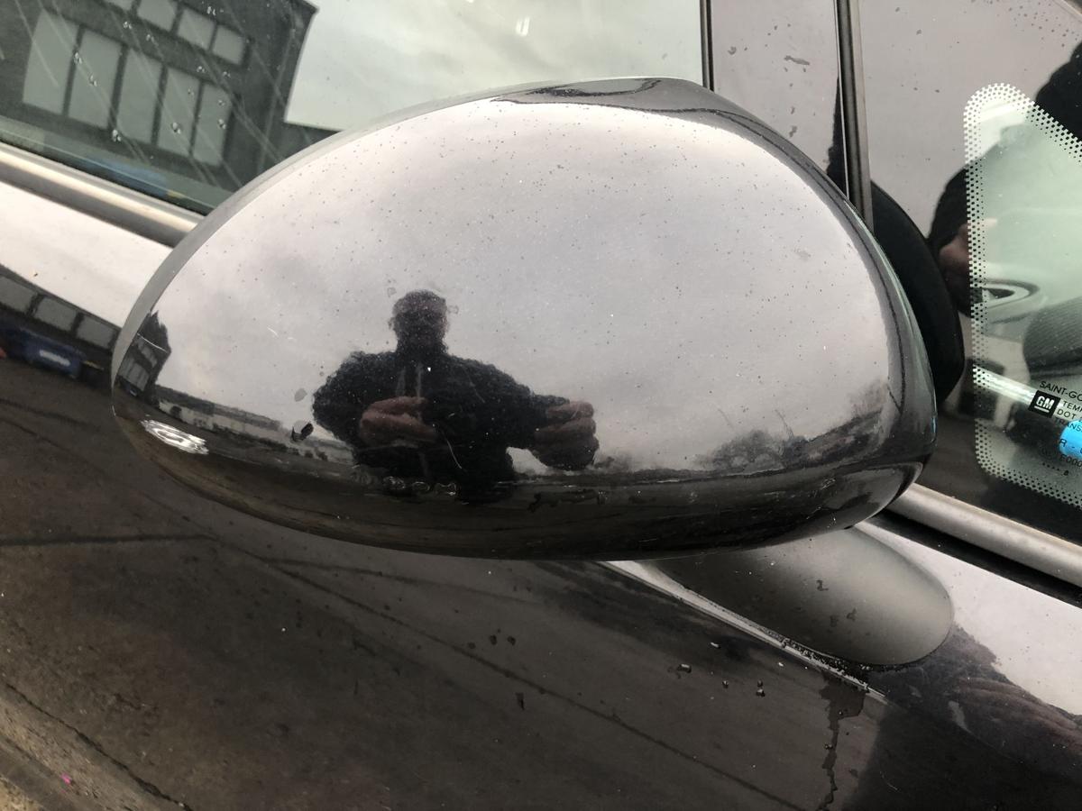 Opel Corsa D Au&szlig;enspiegel rechts R&uuml;ckspiegel elek Verstellung 2HU Saphirschwarz