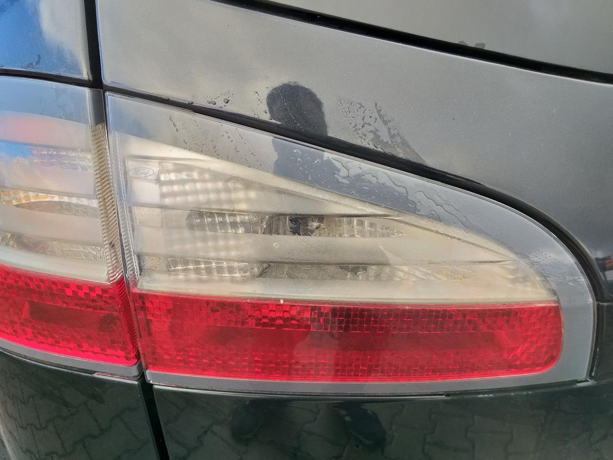 Ford S Max original Rücklicht Rückleuchte Schlussleuchte innen links Bj.2006