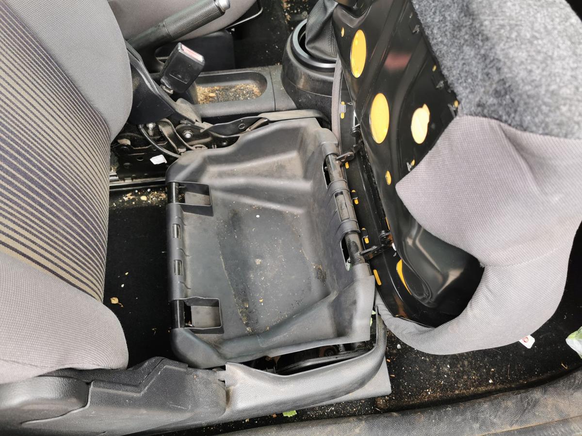 Ford Fusion JU2 Beifahrersitz Sitz Autositz vorn rechts Stoff Lehne klappbar
