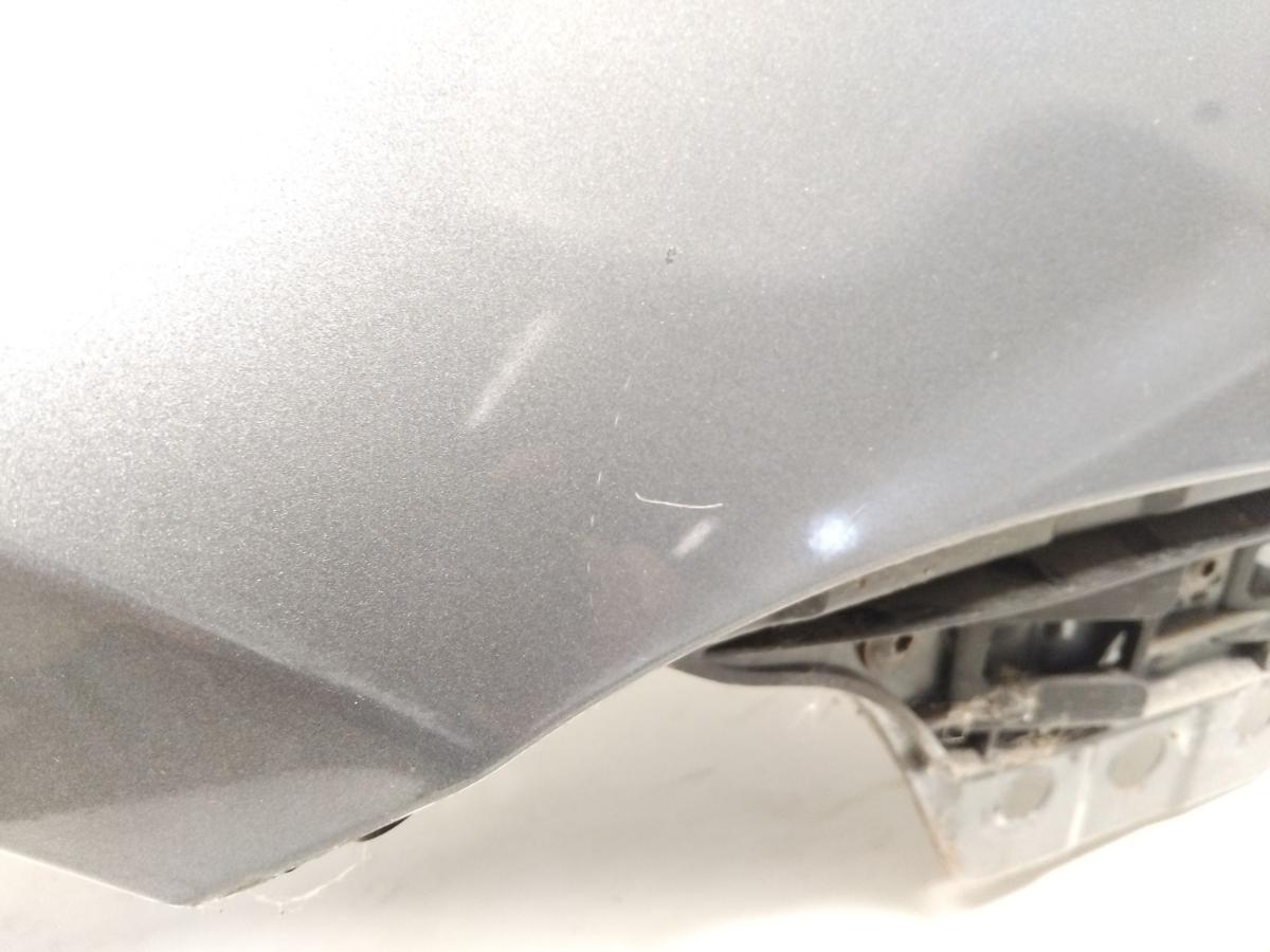 VW Golf 5 1K Flie&szlig;heck Kotfl&uuml;gel vorn rechts graumetallic LA7T Bj.2004