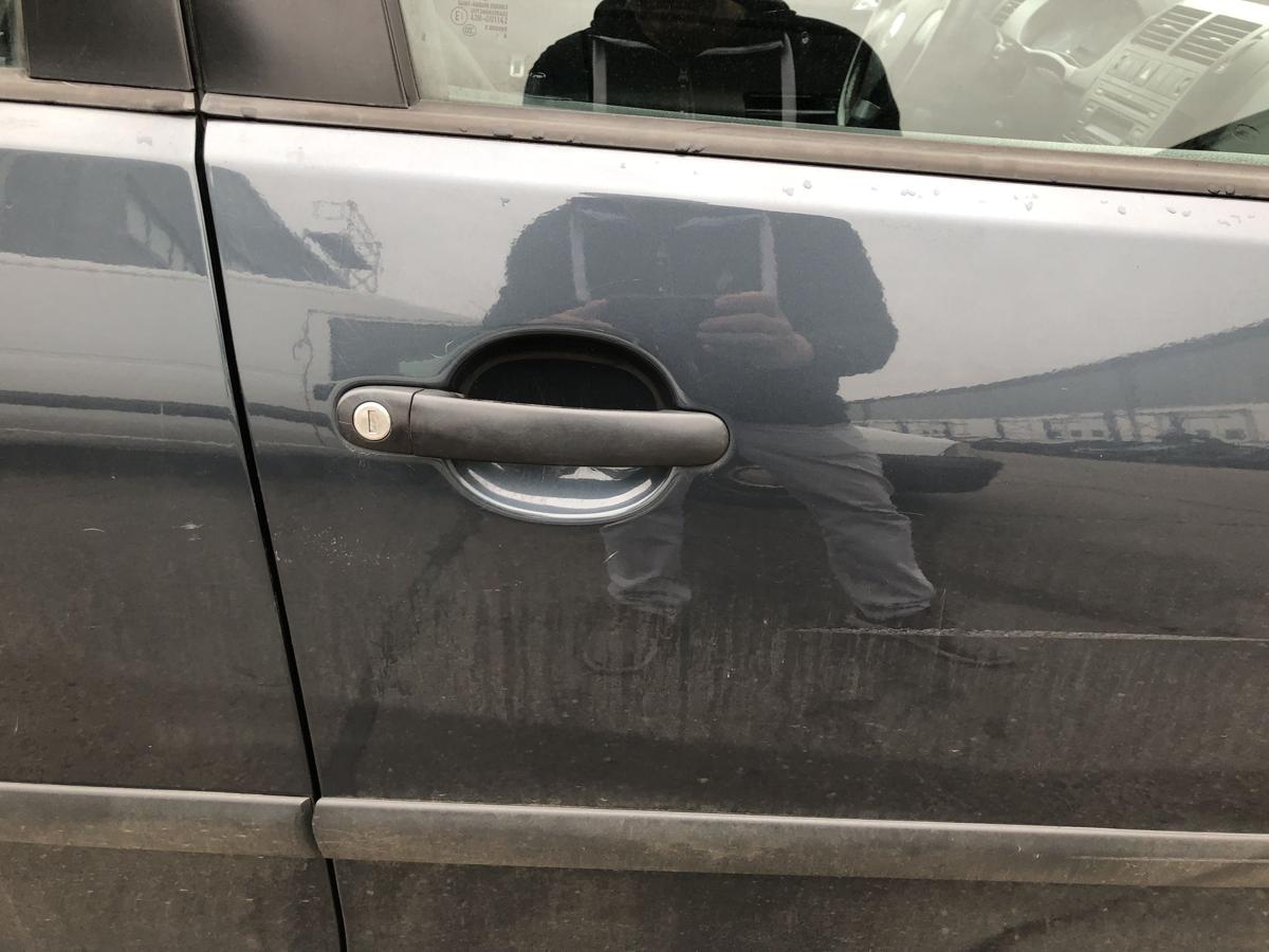 VW Polo 9N3 T&uuml;r vorn rechts Beifahrert&uuml;r im Rohbau 5 t&uuml;rer LC7V grau auch 9N1