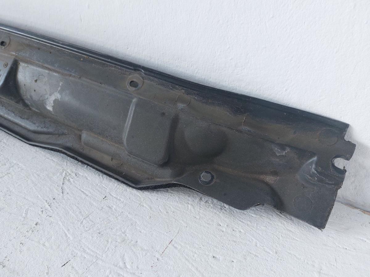 Ford Focus DYB CEW Turnier Verst&auml;rkung Unterteil Windlauf Wasserkasten OEM