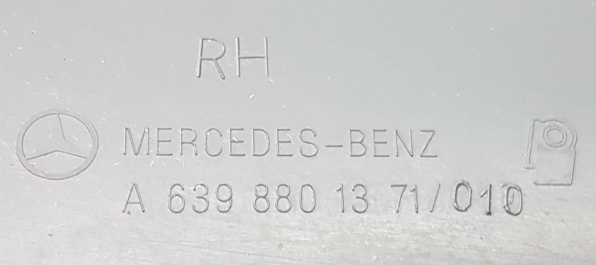 Mercedes Vito 639 Stoßstangenecke hinten rechts A6398801371 in schwarz Bj2005