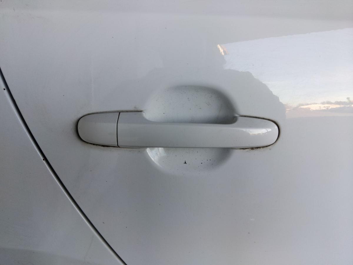 Hyundai i30 CW Kombi Tür hinten rechts weiss 7F BJ2010 tschechische Produktion