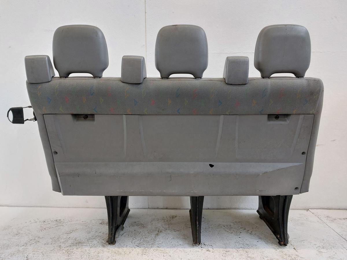 VW LT Typ 2D 3er Sitzbank hinten R&uuml;cksitzbank Sitzbank R&uuml;ckbank Text lesen