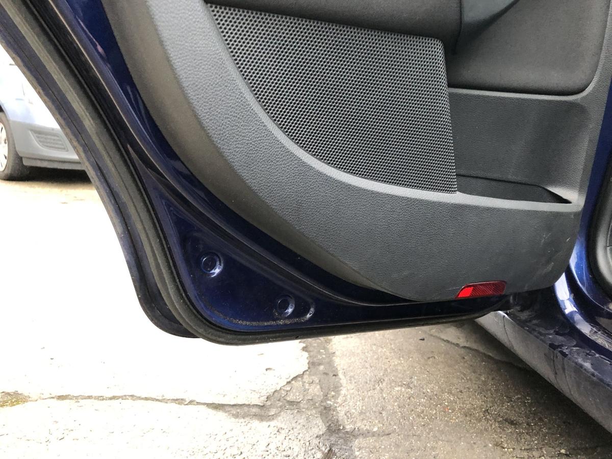 VW Golf 6 VI Variant T&uuml;r hinten links Rohbau Autot&uuml;r Fondt&uuml;r blau