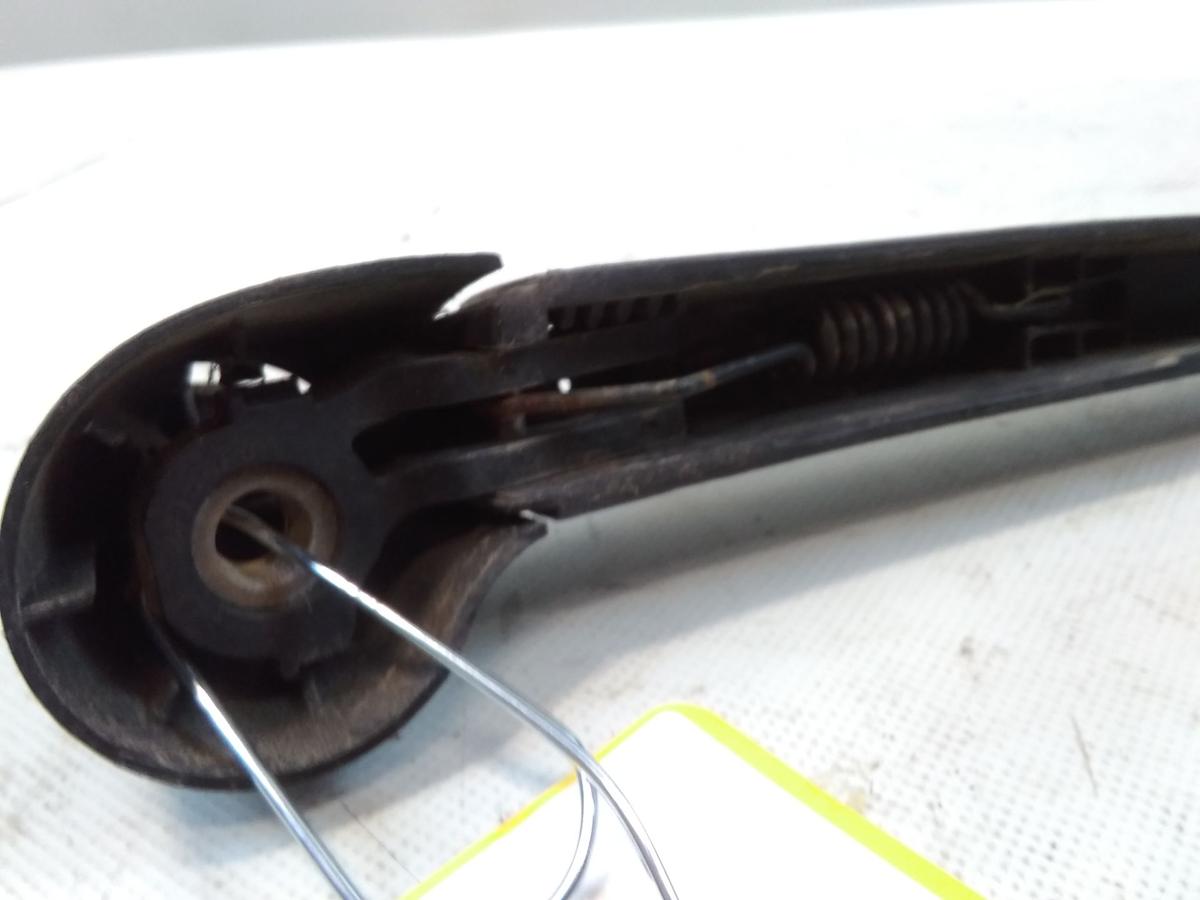 Seat Exeo ST 3R original Heckwischerarm BJ2011