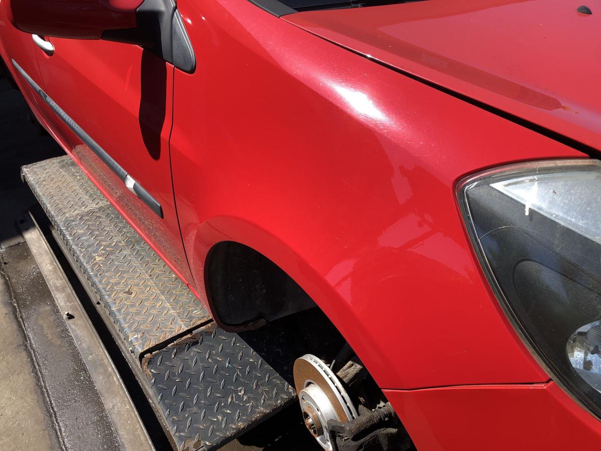 Renault Clio III original Kotflügel rechts 185 Seitenteil 727 Spanischrot Bj2008