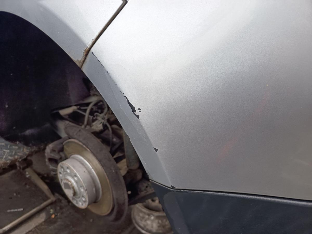 VW Golf V original Stoßstange Fänger hinten/Heck A7W Reflexsilber Bj 2005