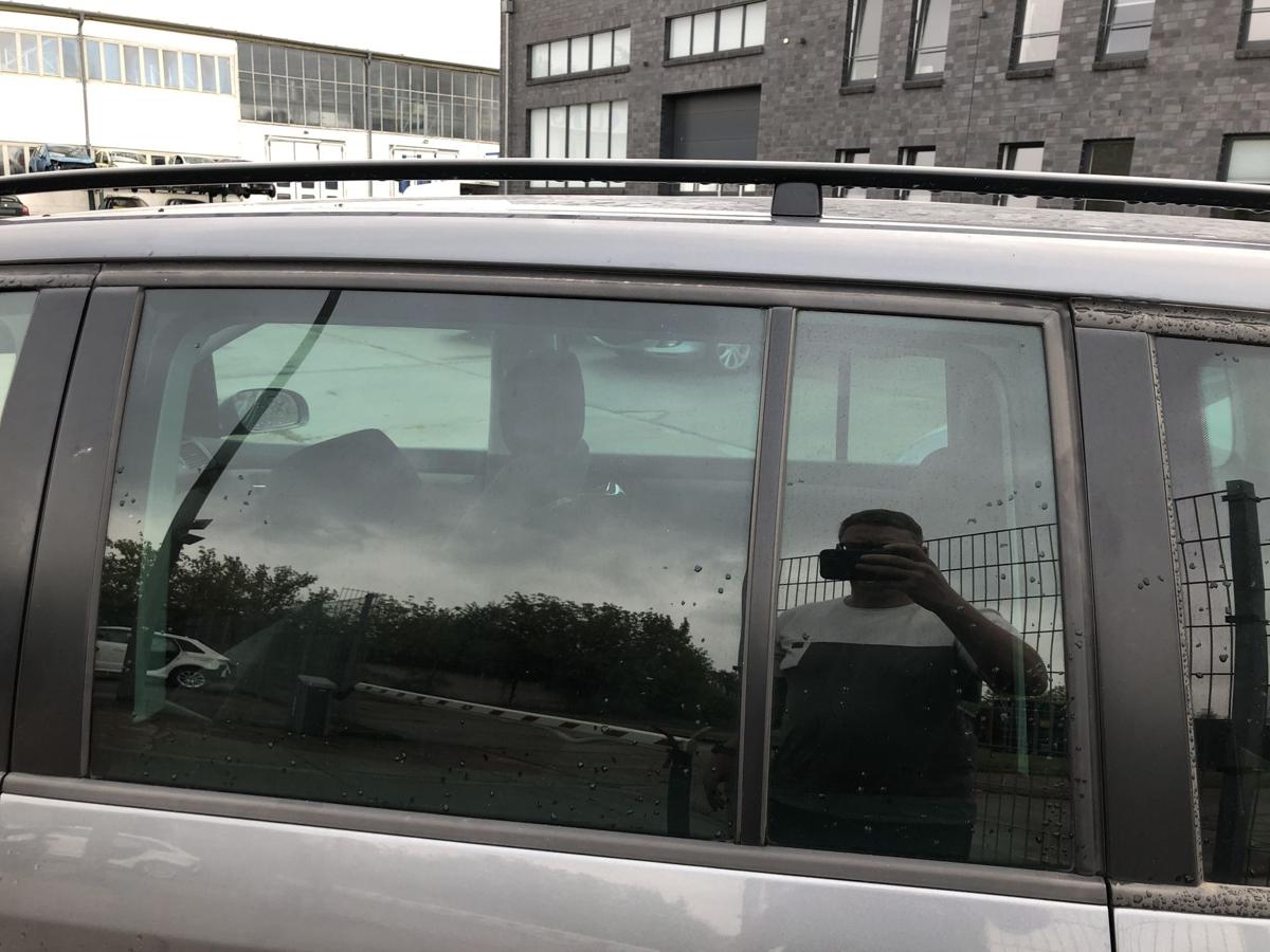 VW Touran 1T Tür hinten links Fondtür im Rohbau LD7X Platinum Grey Metallic