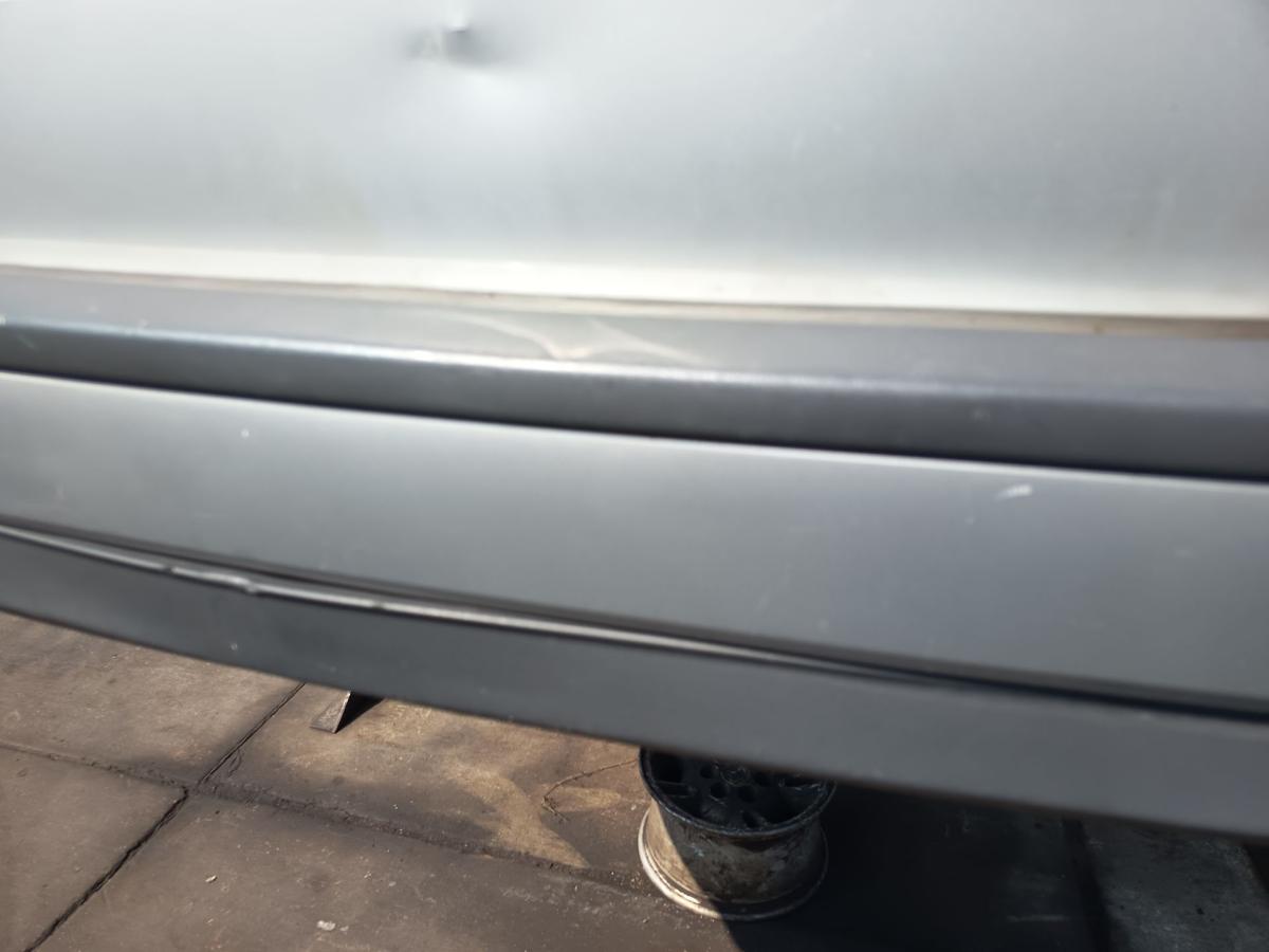 Ford Focus II Turnier original Sto&szlig;stange F&auml;nger hinten Heck Polarsilber Bj 2008