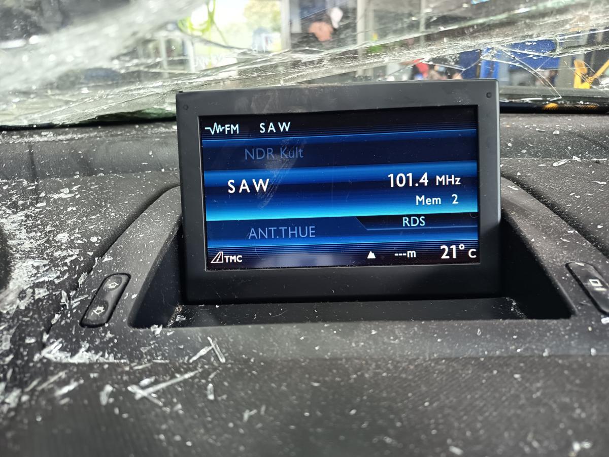 Peugeot 308 I original Autoradio 96751720XN Baujahr 2011