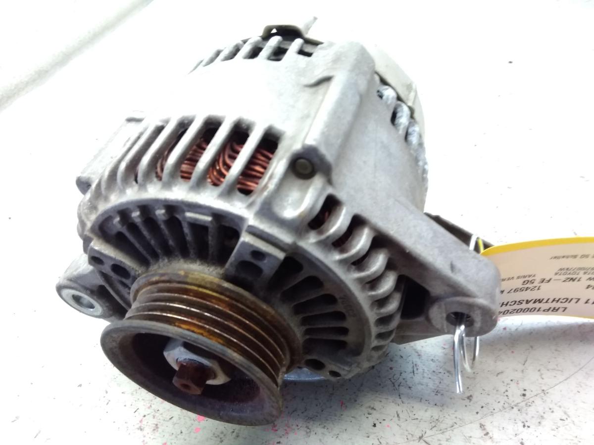 Toyota Yaris Verso original Lichtmaschine Generator 2706021031 1.5 77kw BJ2004