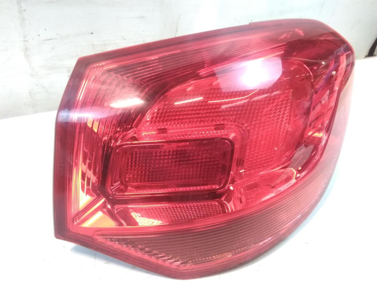 Opel Astra J Sports Tourer orig.R&uuml;ckleuchte Schlussleuchte rechts aussen BJ2011