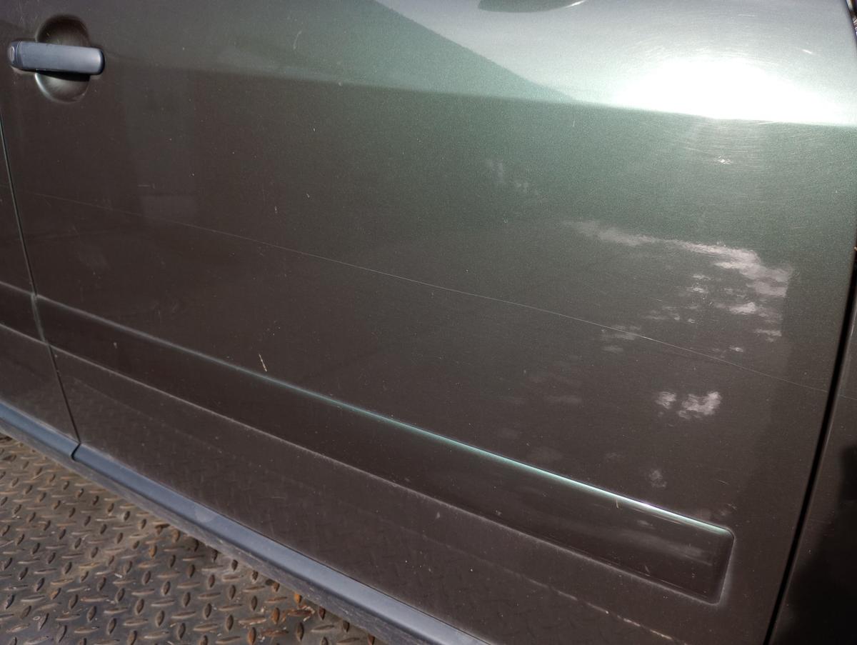 Audi A2 orig Tür vorn rechts Fahrertür LZ6S Piniengrün Bj 2001