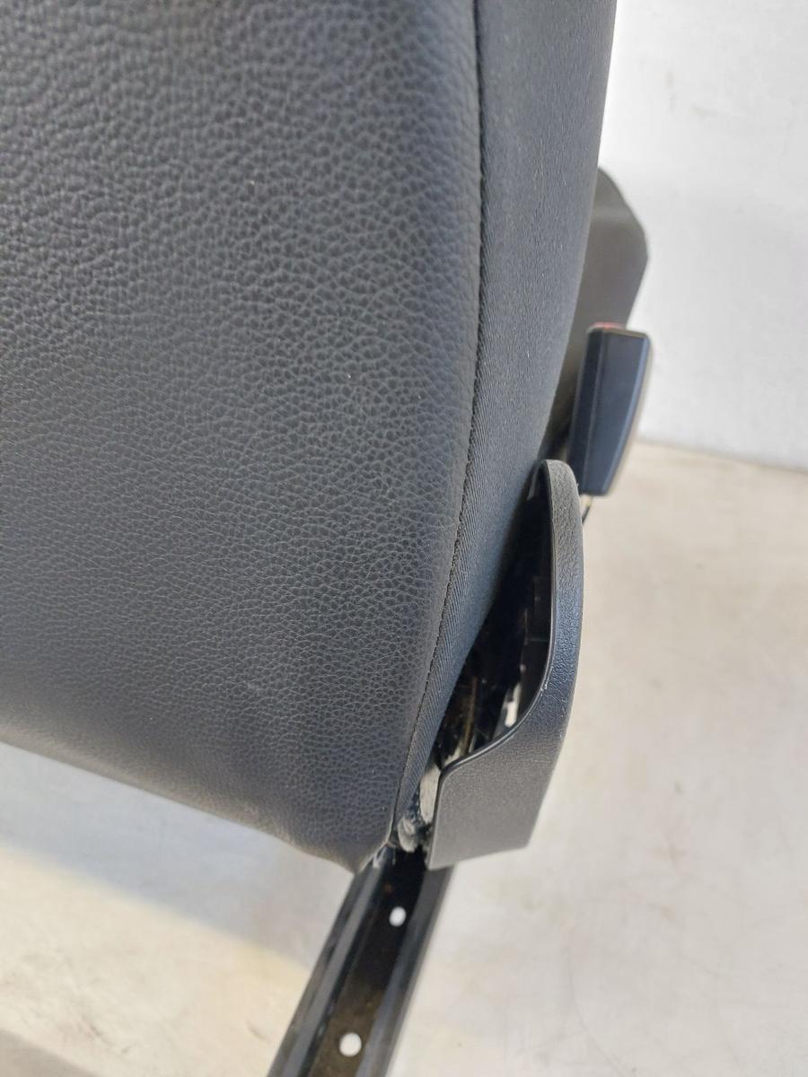 VW Polo 6R Sitz vorne links Fahrersitz 3t&uuml;er Stoff ohne Heizung