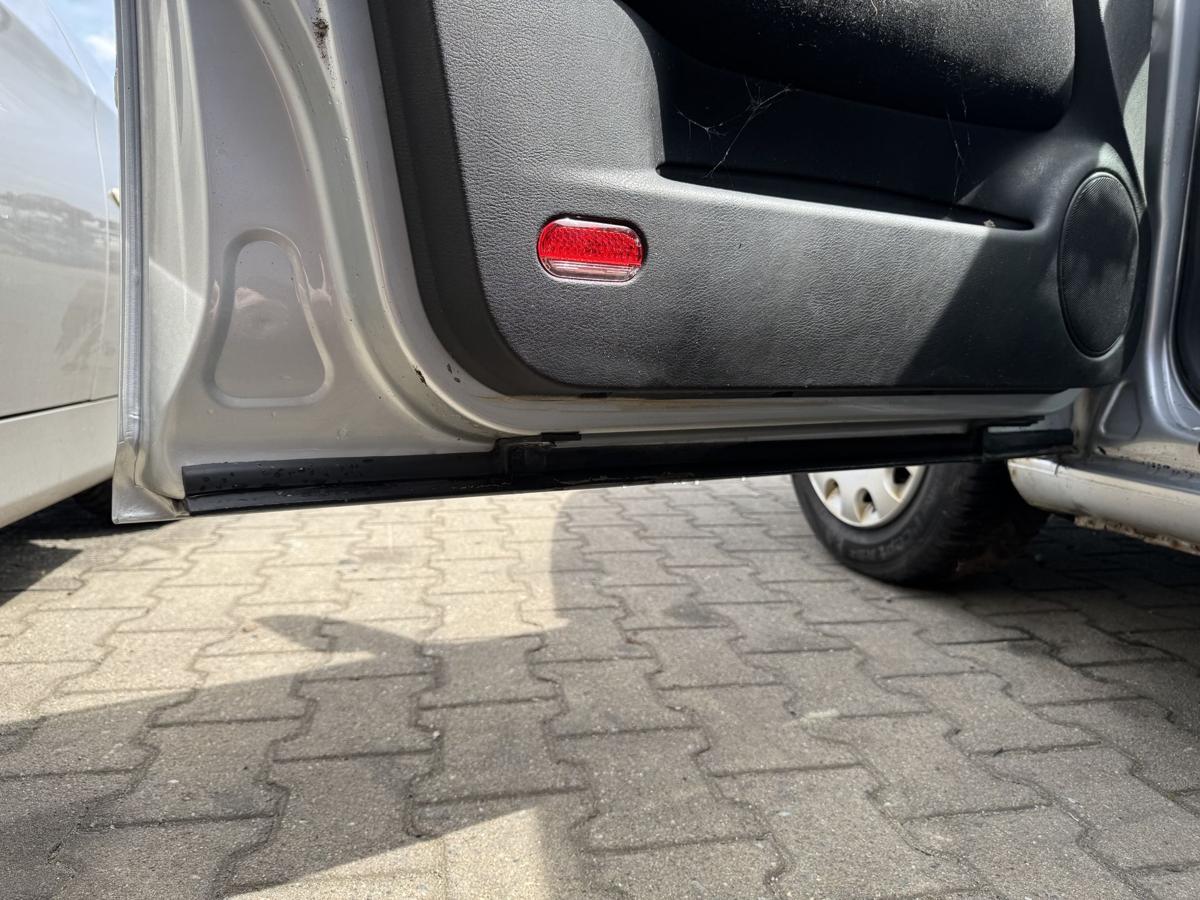 VW Bora original T&uuml;r vorn links LA7W Reflexsilber Rohbau Bj.2002