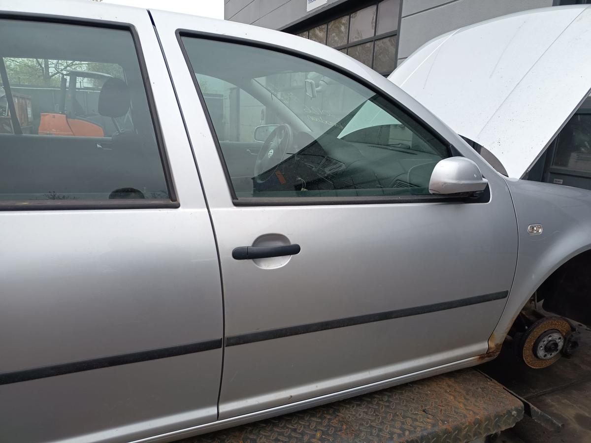 VW Golf IV original T&uuml;r vorne rechts LA7W Reflexsilber Baujahr 2002