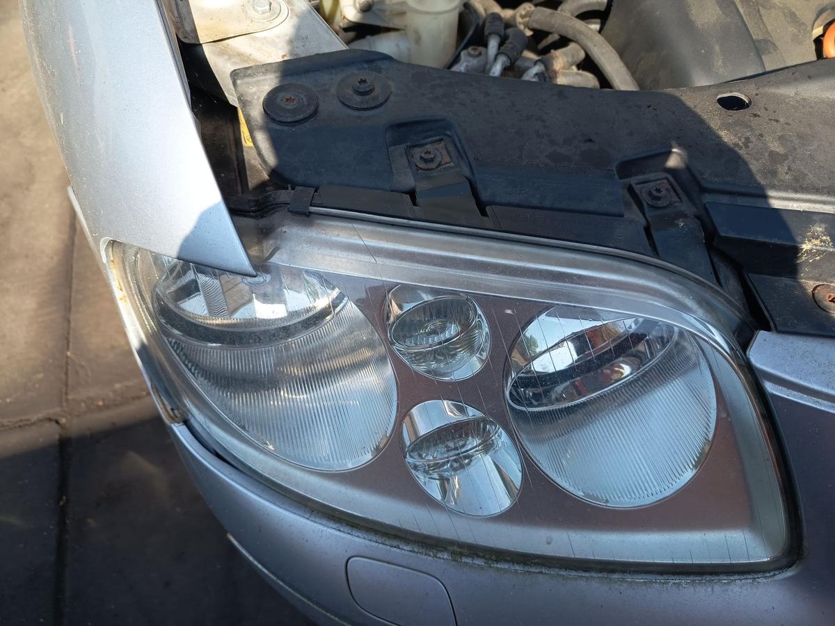 VW Touran 1T original Scheinwerfer rechts Halogen vor Facelift Bj 2006