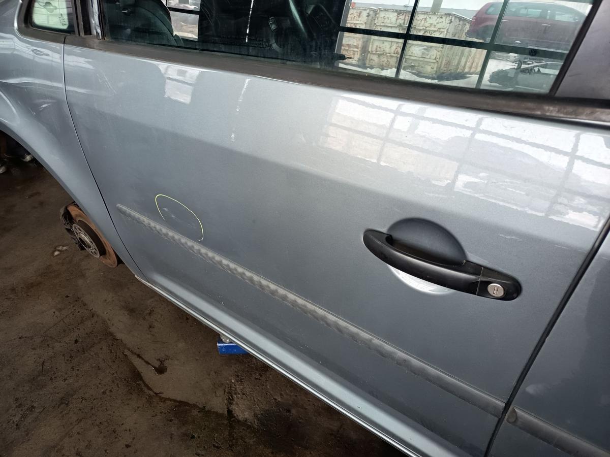 VW Touran 1T3 GP original T&uuml;r vorn links Fahrer (Roh) R7N Mountaingrey Bj 2010