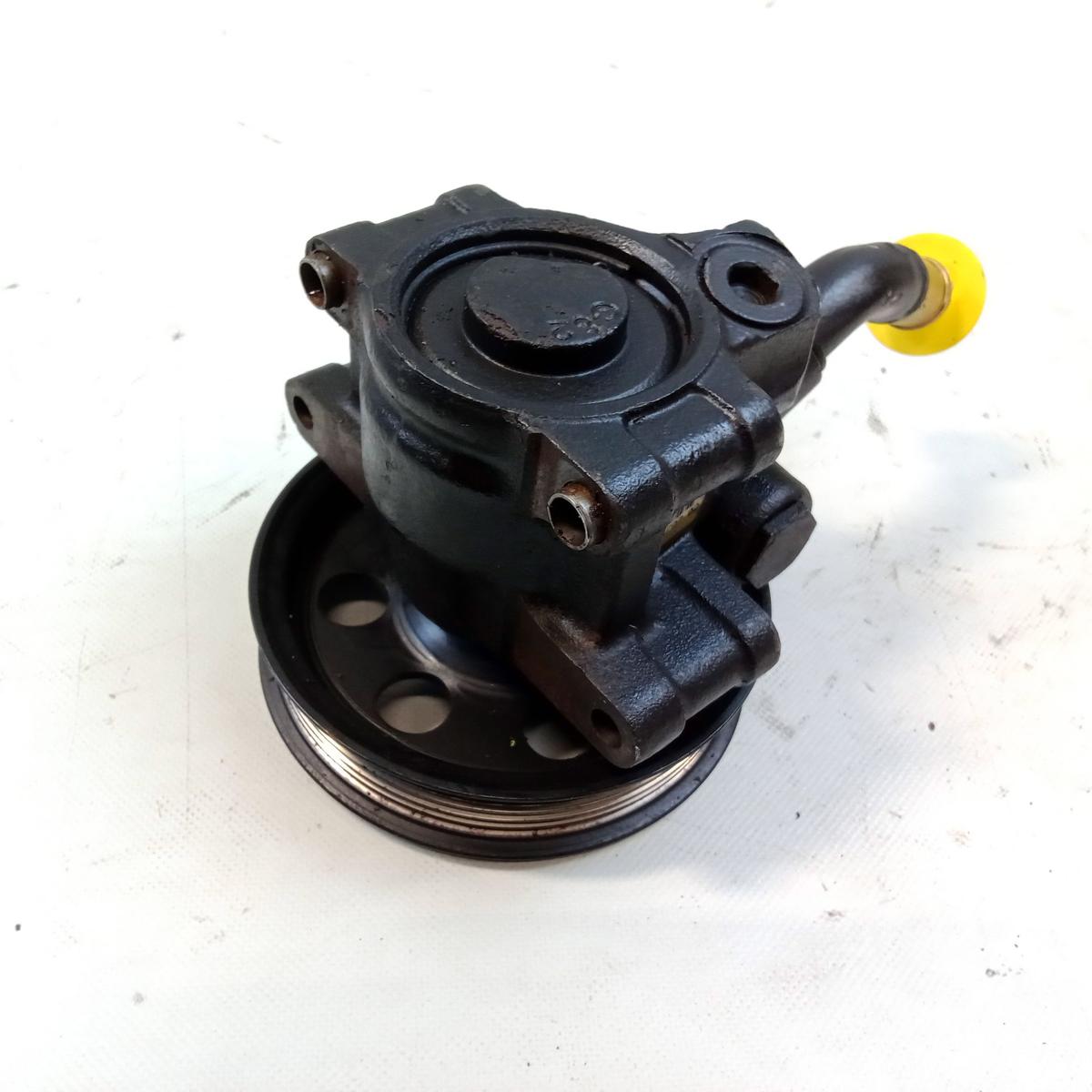 Ford Focus DAW DBW Servopumpe 1.4 55kw BJ1999