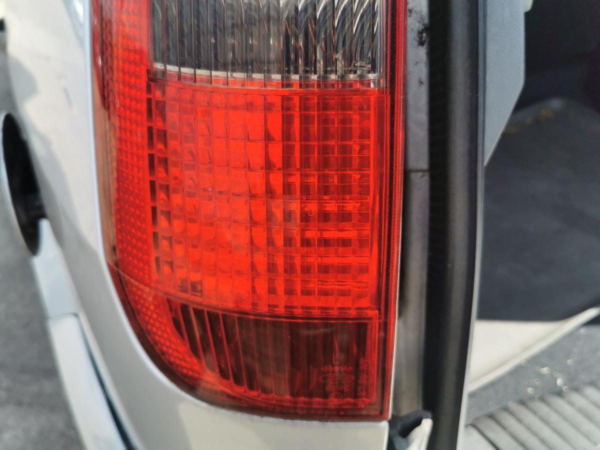 Ford Fusion JU2 Rückleuchte Schlussleuchte Rücklicht Lampe hinten links bis 05