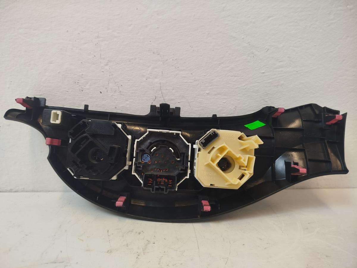 Toyota Yaris XP13 Heizungsregulierung Klimabedienteil man. Klima