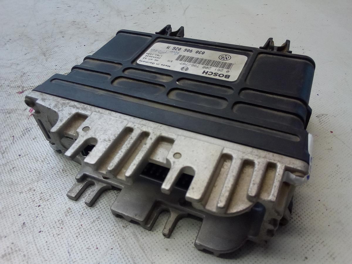 VW Polo 86C 2F original Steuergerät Motor 0261200796 BOSCH BJ1993