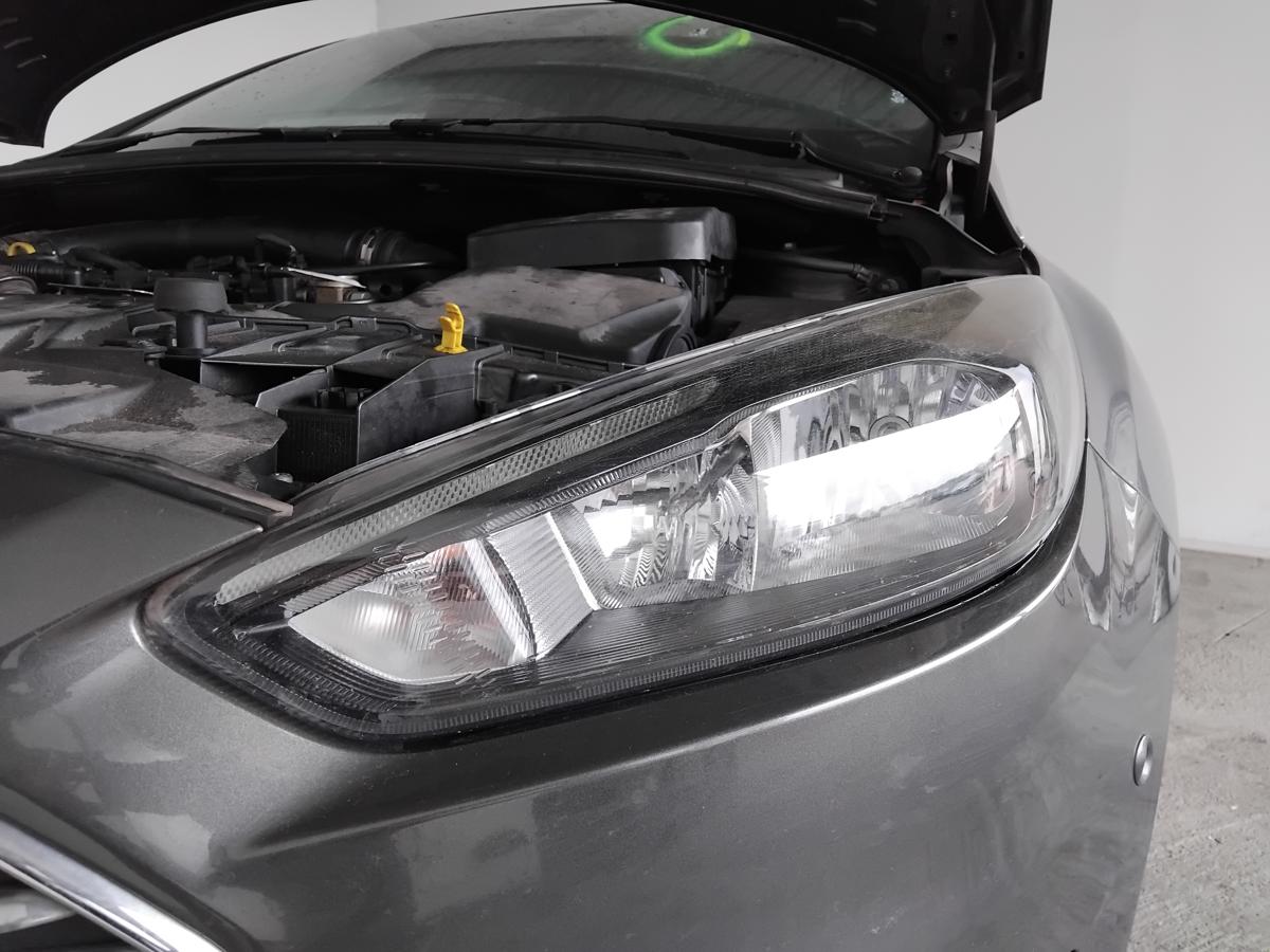 Ford Focus 3 Facelift orig Scheinwerfer links Halogen mit LWR Tagfahrlicht BJ15