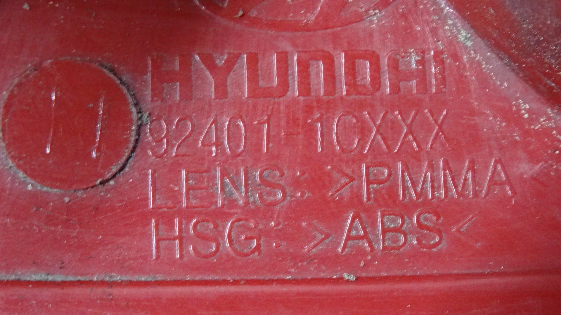 Hyundai Getz TB BJ 2003 Rückleuchte Heckleuchte links rot weiss 924011CXXX Modell bis 2005