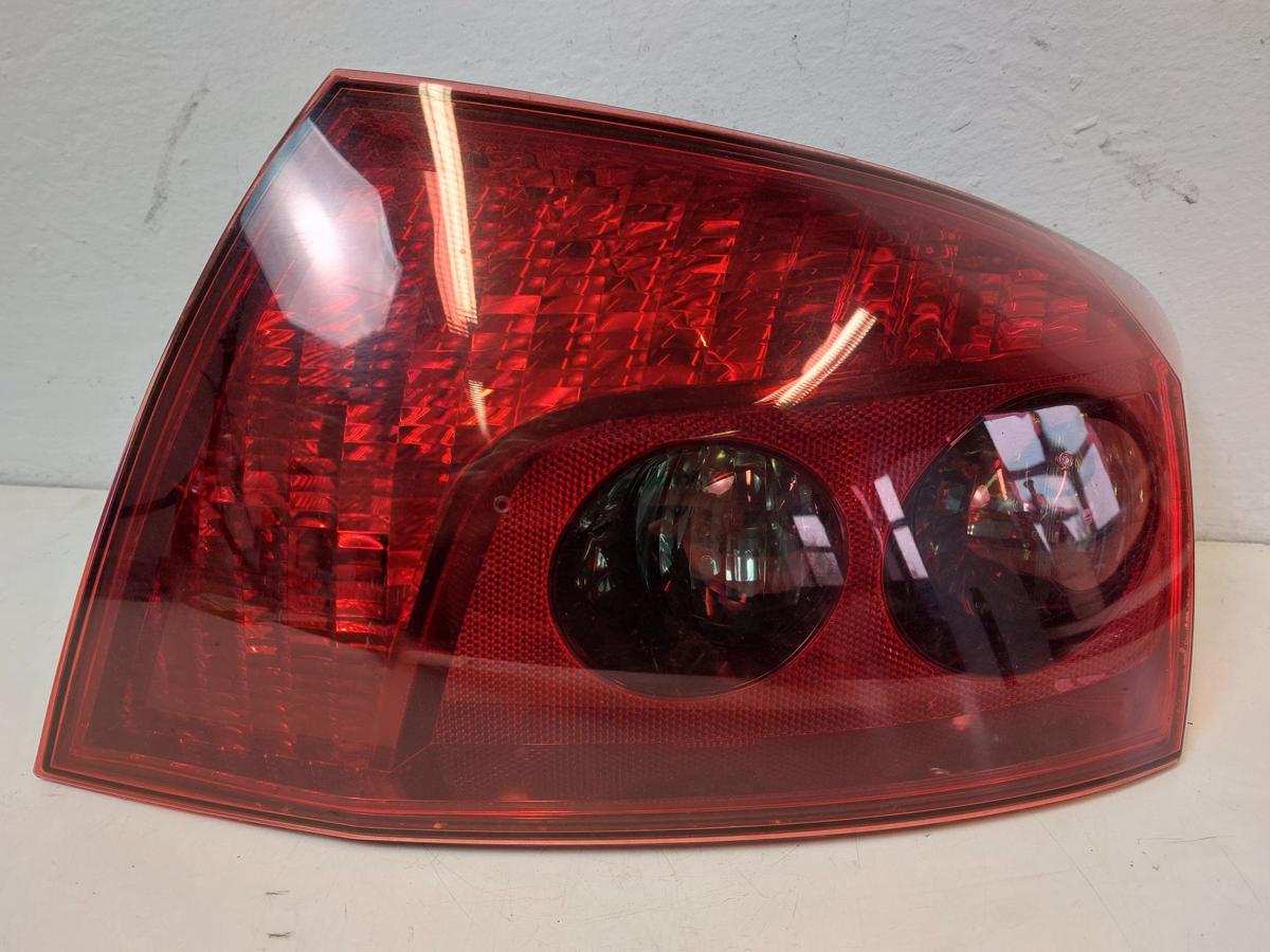 Peugeot 407 6D 6E R&uuml;ckleuchte rechts Limo R&uuml;cklicht R&uuml;ckscheinwerfer Heckleuchte