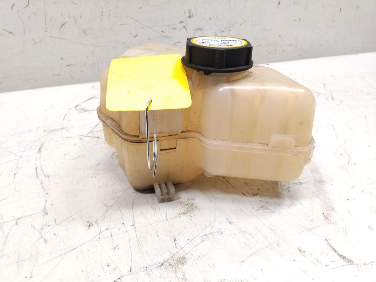 Ford Fiesta JA8 original Ausgleichsbeh&auml;lter K&uuml;hlmittel 8V218K218A FOMOCO BJ2009