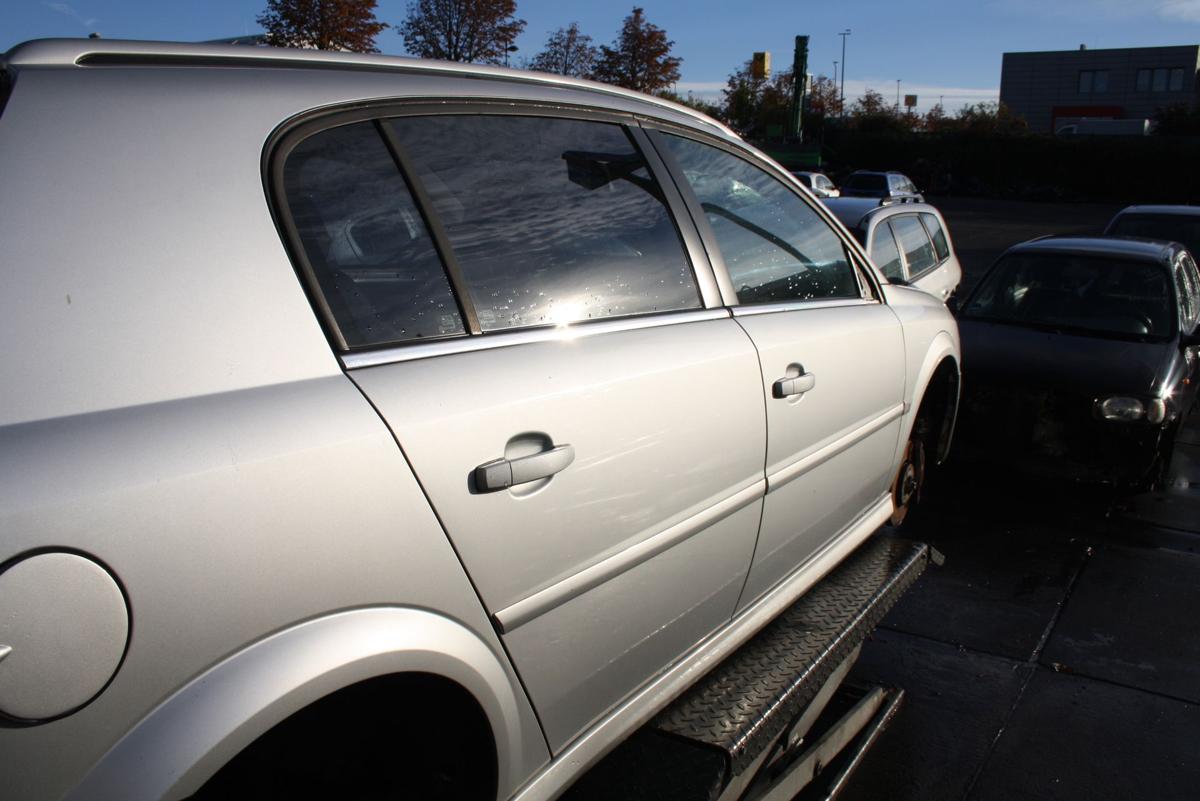 Opel Signum Facelift orig Tür hinten rechts Fond Z157 Starsilber Bj 2005