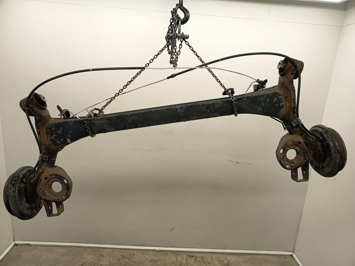 Skoda Fabia II 5J original Hinterachse Tr&auml;ger 5 Loch trommelgebremst Bj 2012