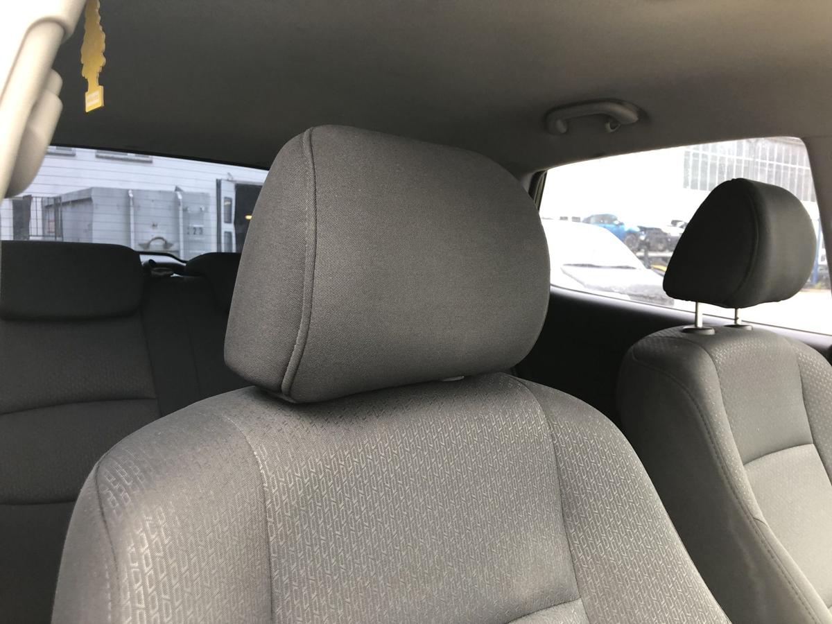 Hyundai i30 FD Sitz vorn rechts Beifahrersitz Stoff ohne Heizung Autositz