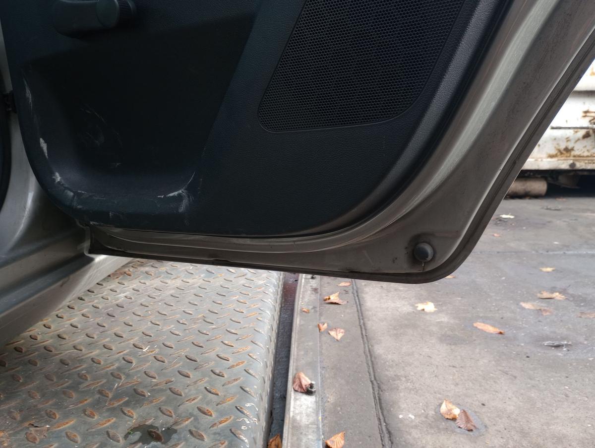 Skoda Fabia II Kombi original Tür hinten rechts (Roh) F8H Beige Bj 2010