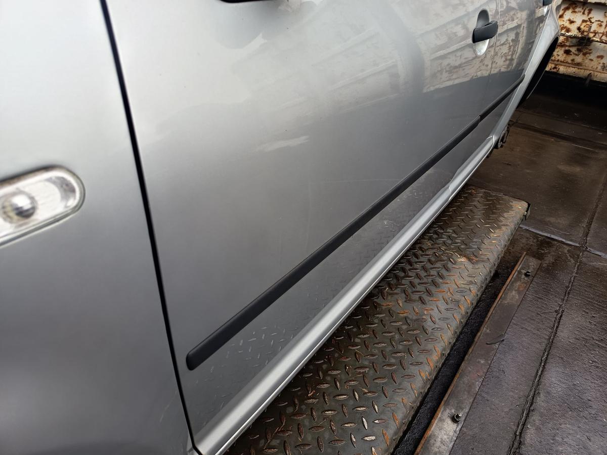 VW Golf IV Variant original T&uuml;r vorn links Fahrer A7W Reflexsilber Bj 2003