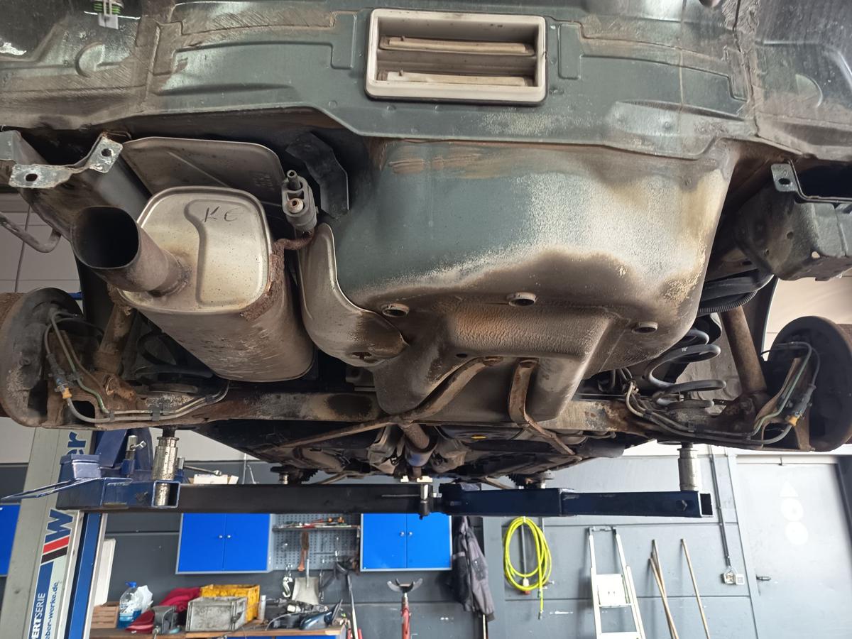 Opel Tigra Twin Top original Hinterachse Tr&auml;ger trommelgebremst 105tkm Bj 2007