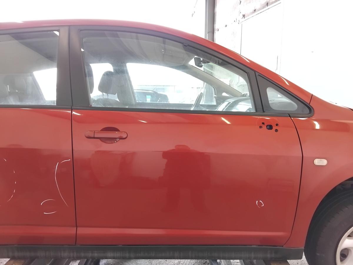 Nissan Tiida C11 T&uuml;r vorn rechts Beifahrert&uuml;r NAC New Red 5-t&uuml;rig BJ2009